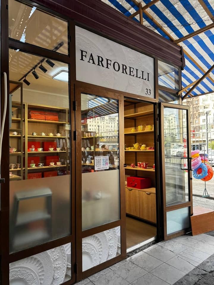 Шоурум Farforelli